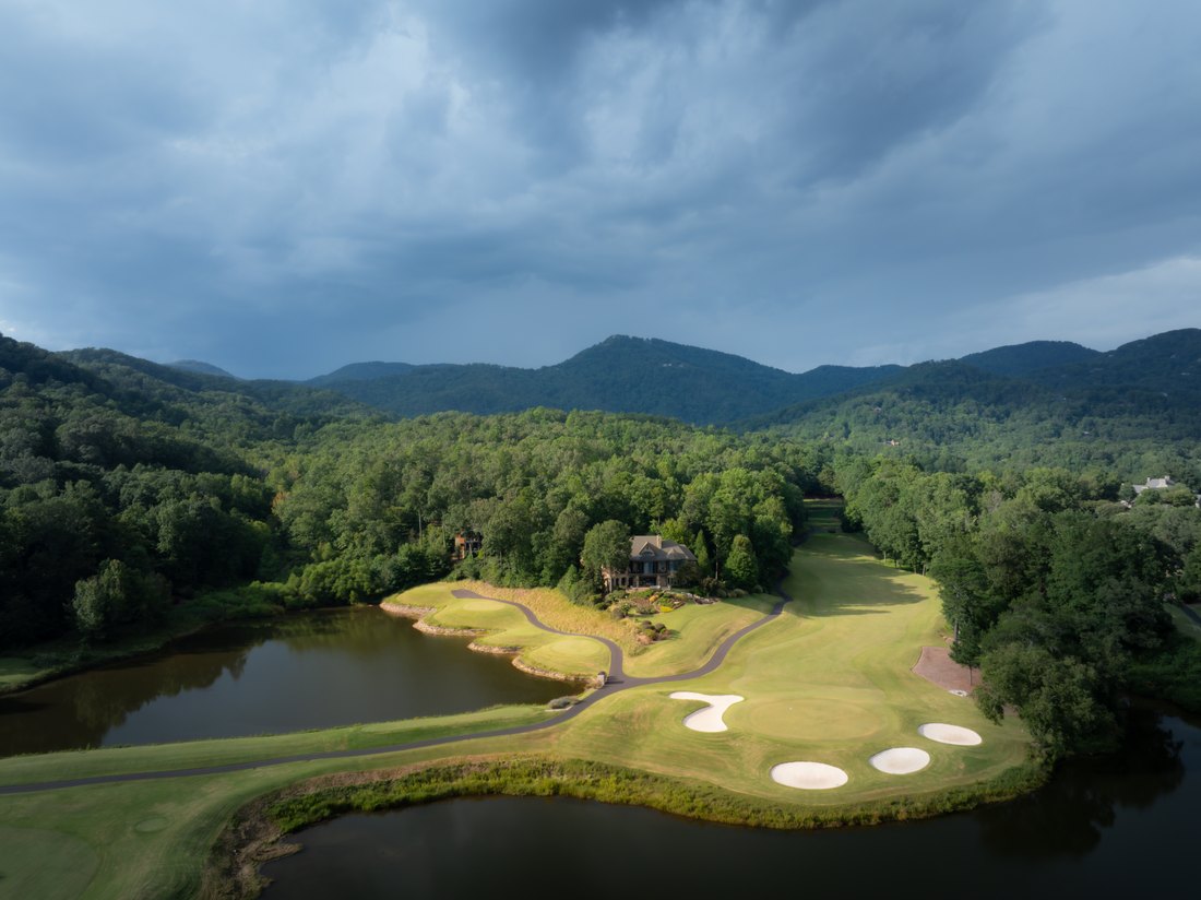 Fairway, water and the Blue Ridge