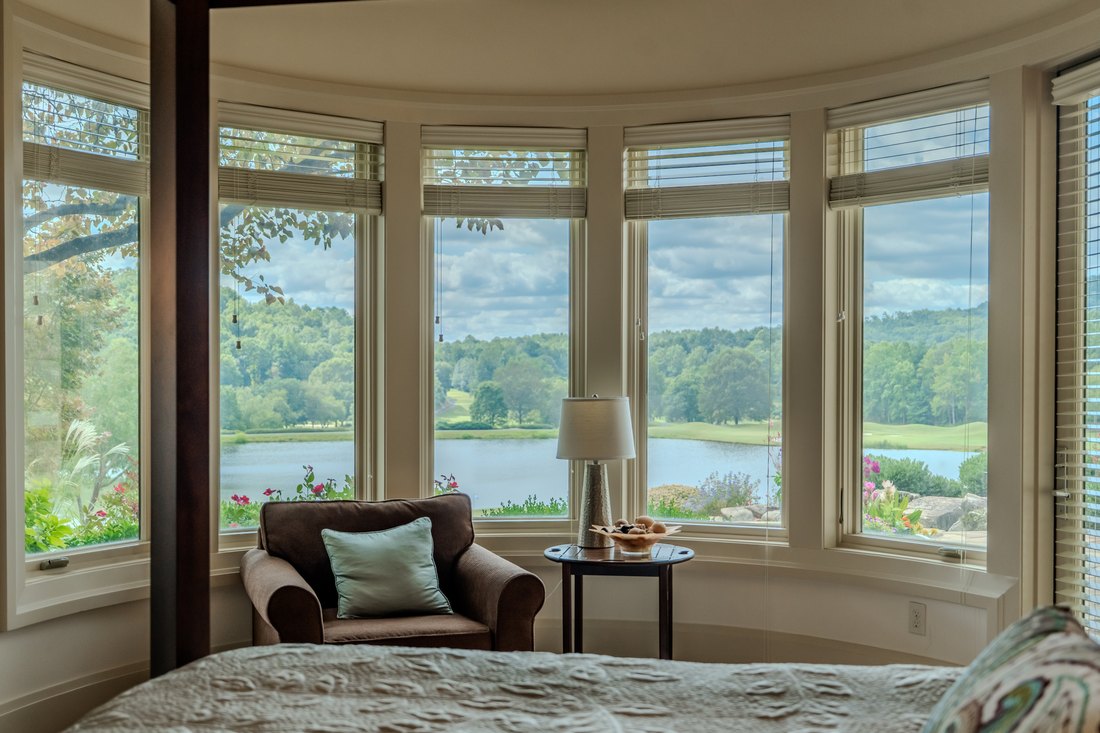 Bedroom bay, water below