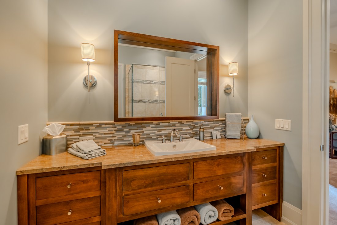 Guest bath